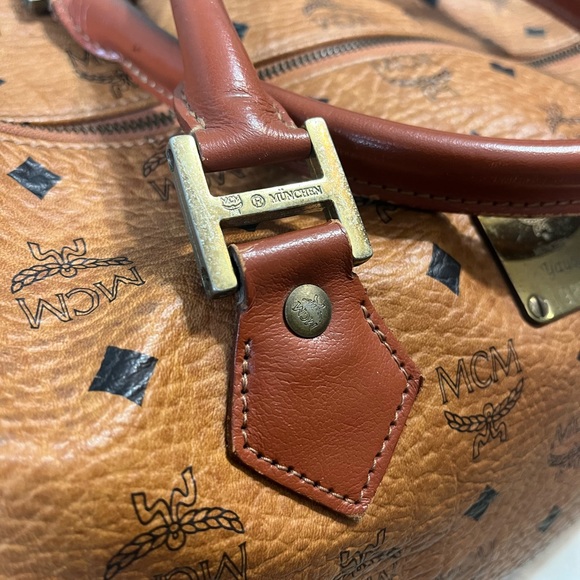 MCM Boston shape duffel - Picture 2 of 15